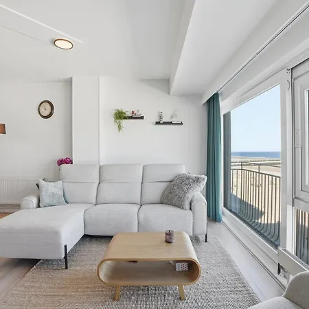 Cozy Sea-view Apartment Blankenberge